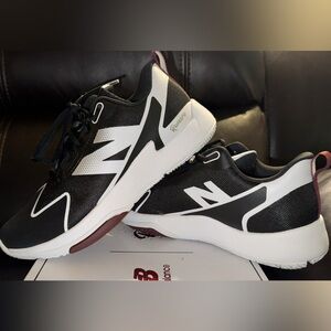 Unisex Sneakers & Athletic Shoes New Balance FuelCell Romero  W 9. And Men 7.5